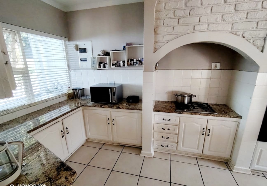 4 Bedroom Property for Sale in Vincent Heights Eastern Cape